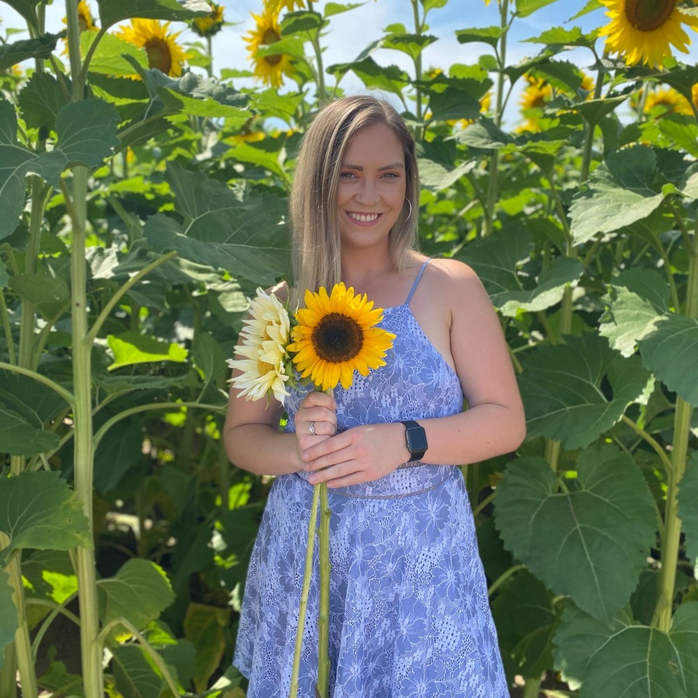 Meet your Posher, Danielle